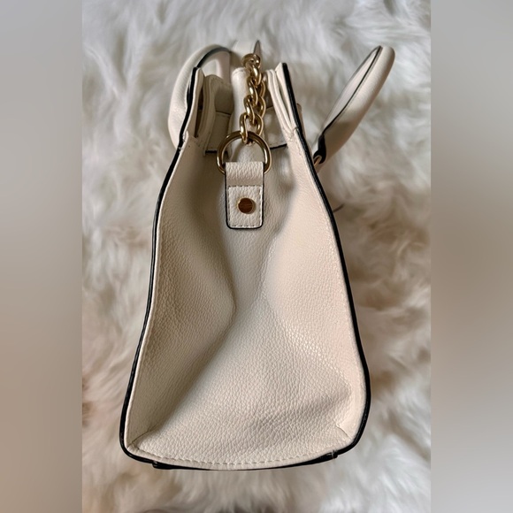 Hamilton Elegant Cream Medium Leather Satchel with Gold Accents hard wear - Picture 6 of 14